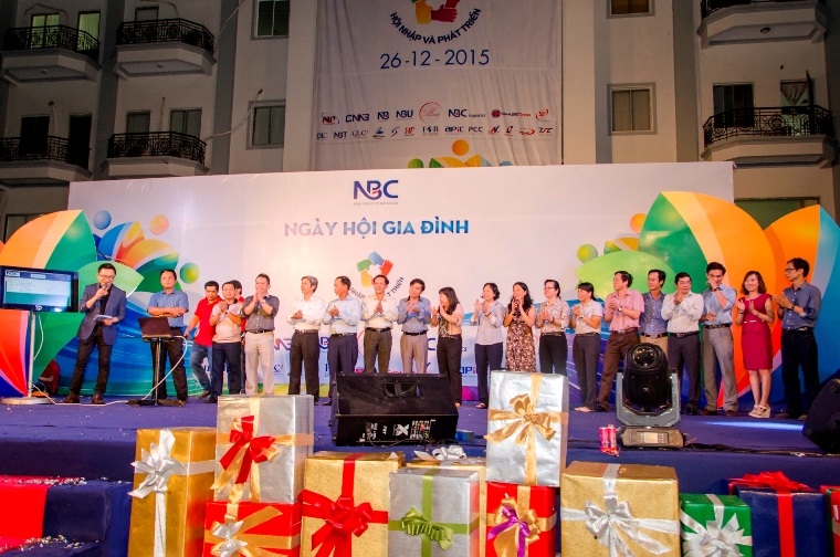 han-hoan-chao-don-ngay-hoi-gia-dinh-nbc-2015-3