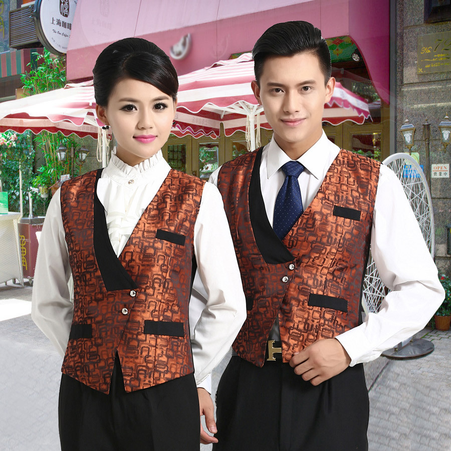 mattana-tu-van-cach-chon-dong-phuc-nha-hang-dep3