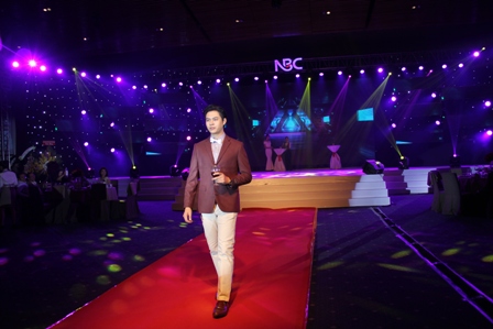 nbc-tri-an-khach-hang-8