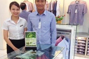 co-cua-hang-truong-tuoi-tan-o-441-doi-can