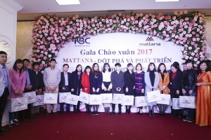 gala-chao-xuan-2017-mattana-dot-pha-va-phat-trien