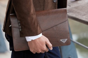 để đồ da thật luôn mới đẹp