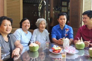 nbc-phung-duong-suot-doi-me-viet-nam-anh-hung