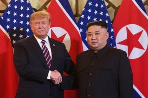 so-sanh-phong-cach-thoi-trang-1trump-un