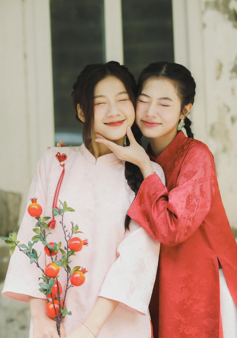 Cách che bụng mỡ khi mặc áo dài