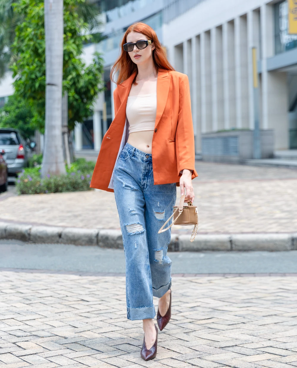15+ Cách Phối Áo Vest Với Quần Jean Nữ Sành Điệu 3 Cách kết hợp áo vest với quần jean nữ năng động