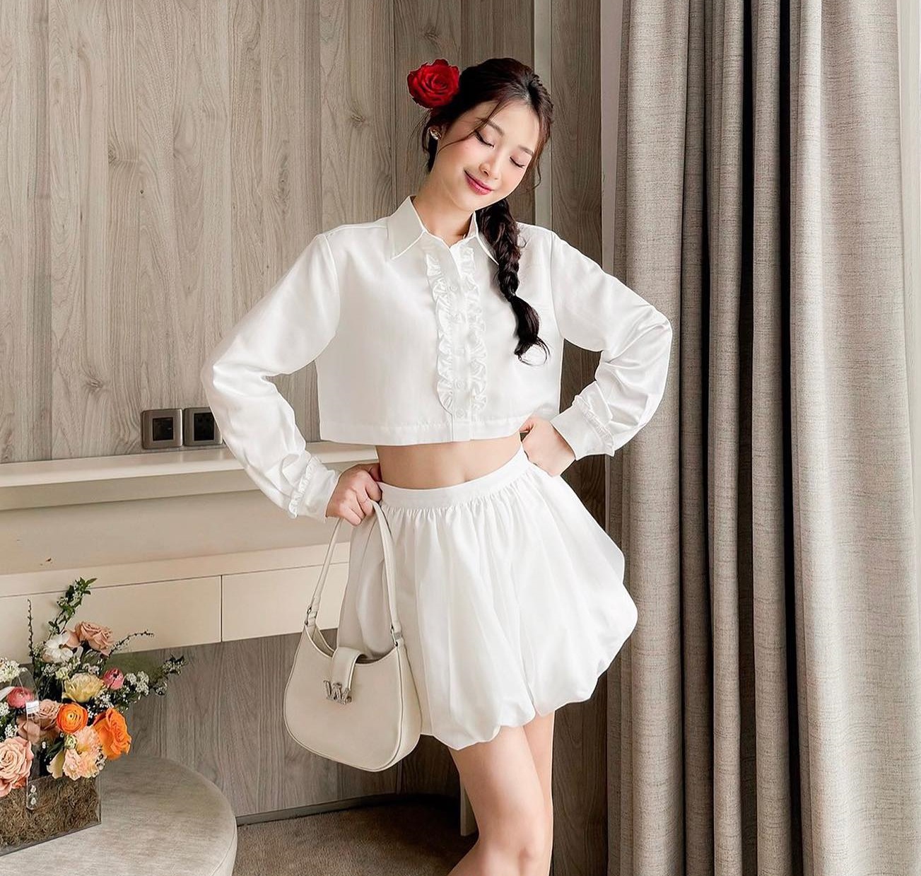 20+ Cách Phối Đồ Với Chân Váy Xoè Ngắn Hack Dáng 3 Phối đồ với chân váy xoè ngắn công sở