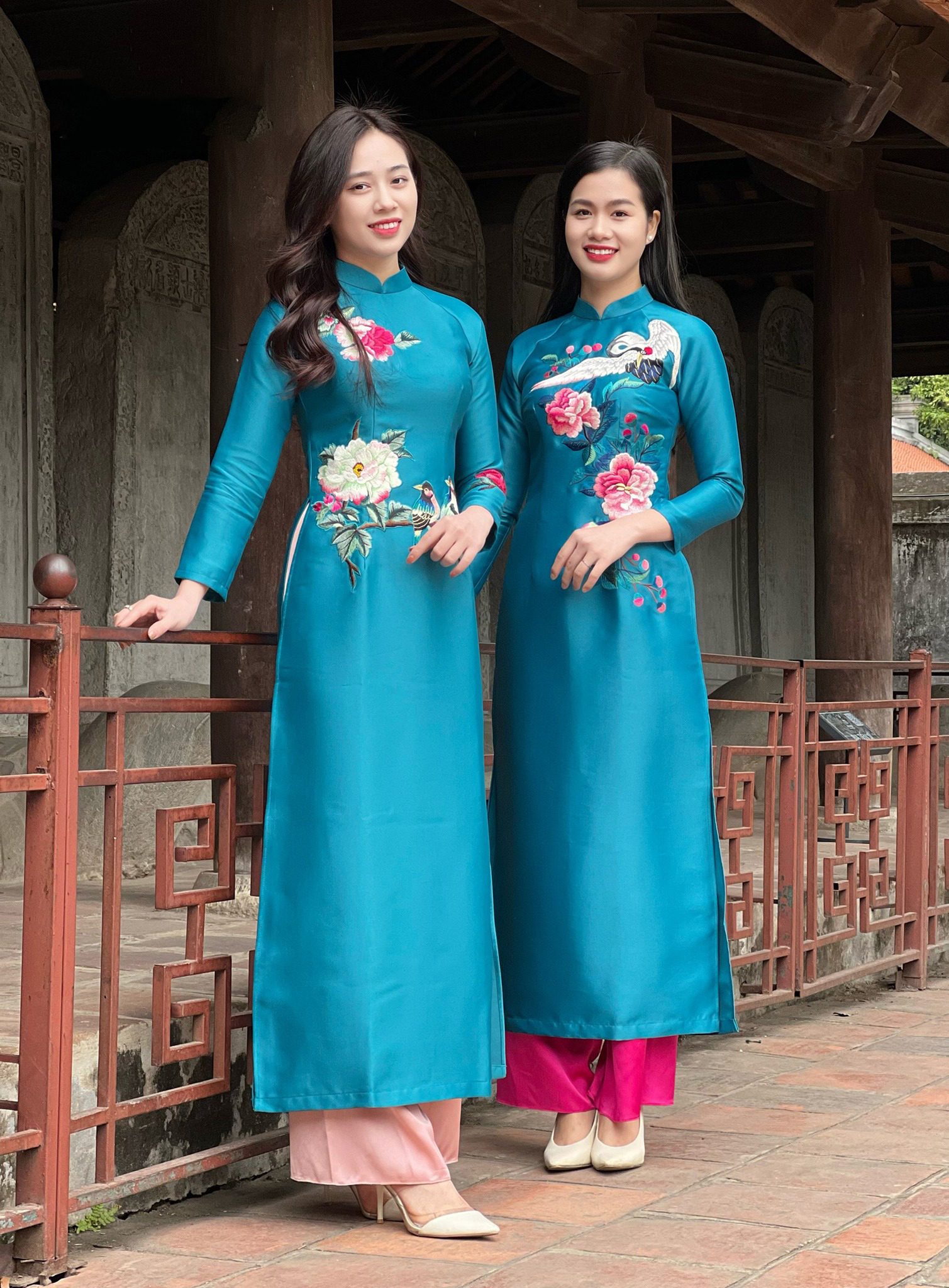 Áo dài xanh ngọc cho các sự kiện quan trọng