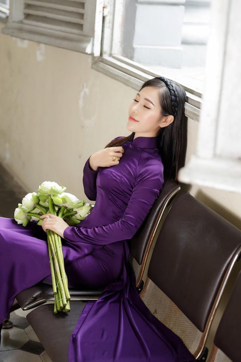 áo dài tím than phối quần gì