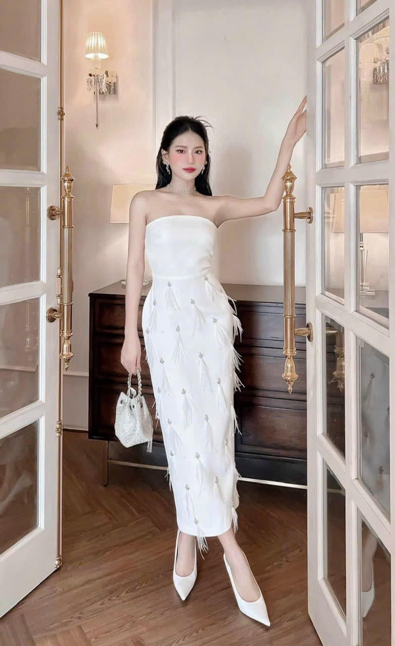 Chọn váy body màu tối che khuyết điểm