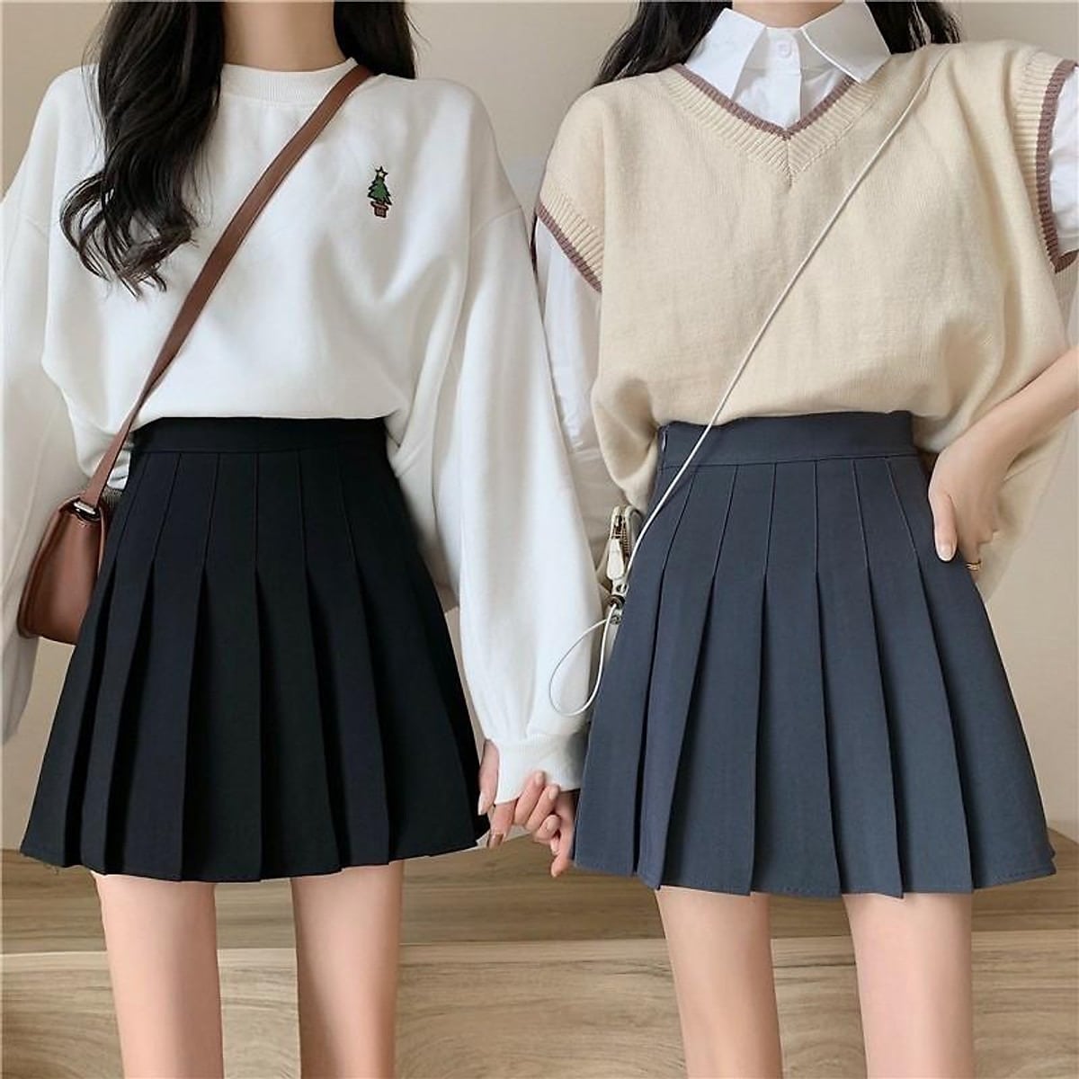 Phối đồ với chân váy ngắn đen