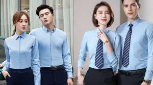 Áo sơ mi xanh dương mặc với quần đen