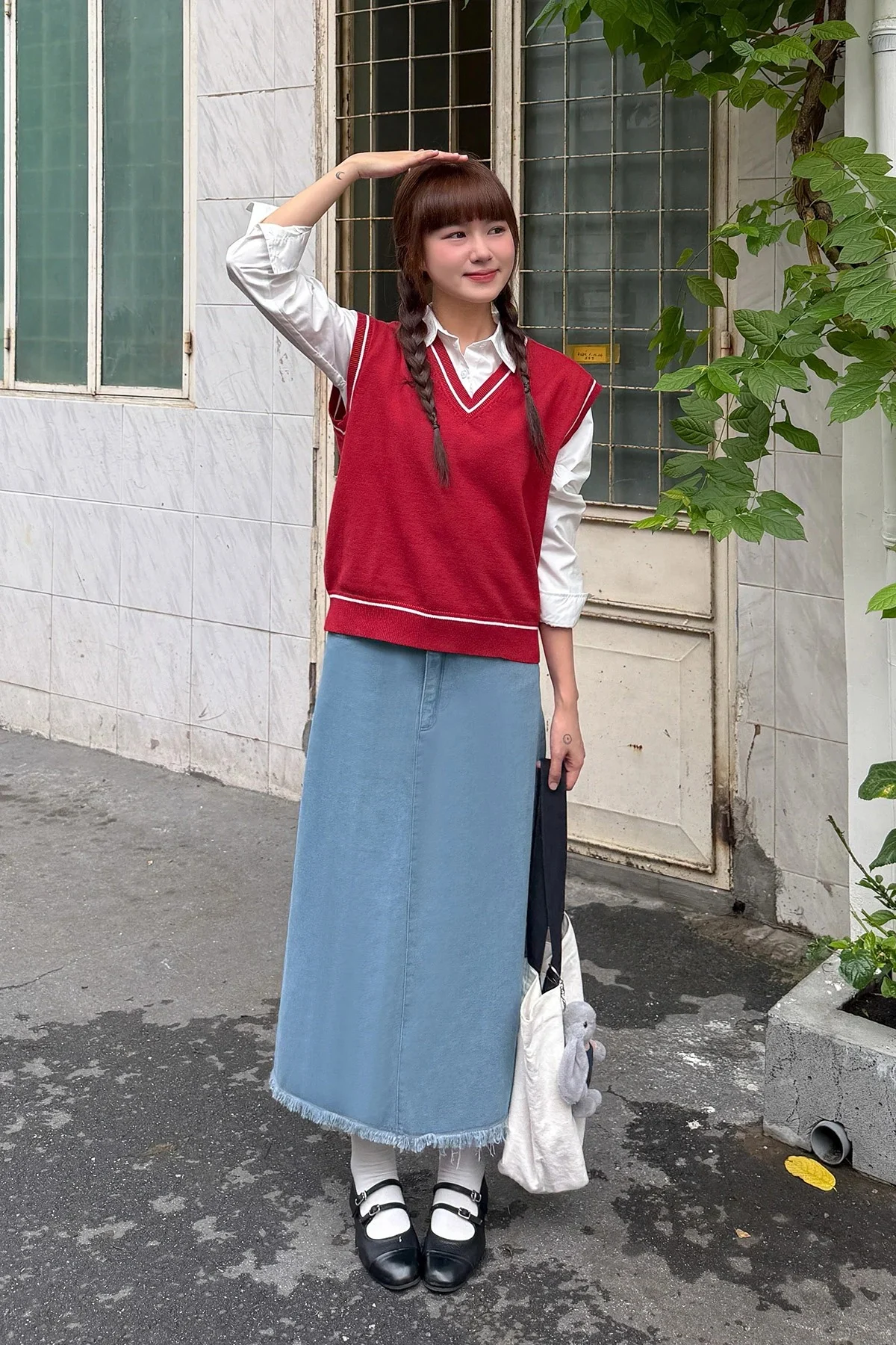 phối áo gile với áo sơ mi