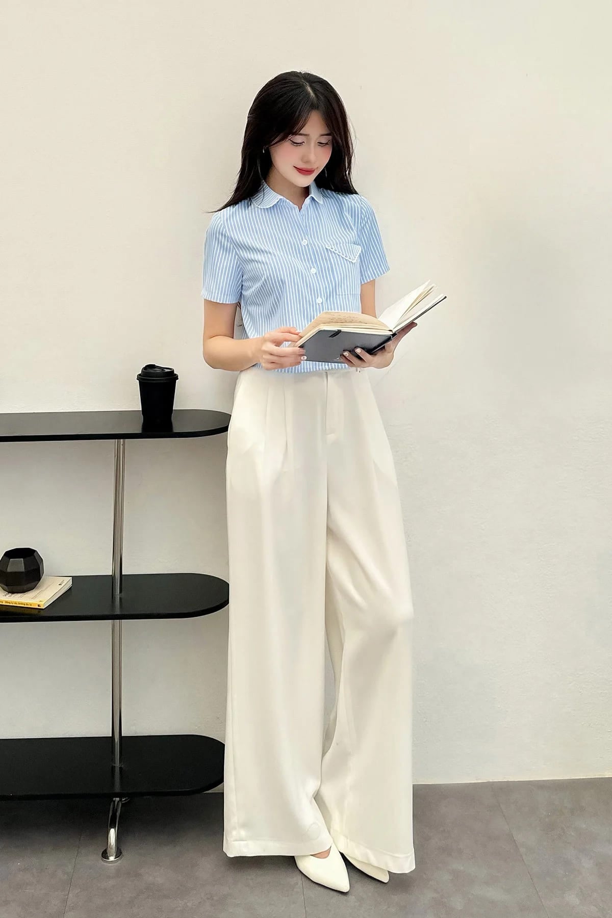 Cách phối đồ với áo sơ mi croptop sành điệu