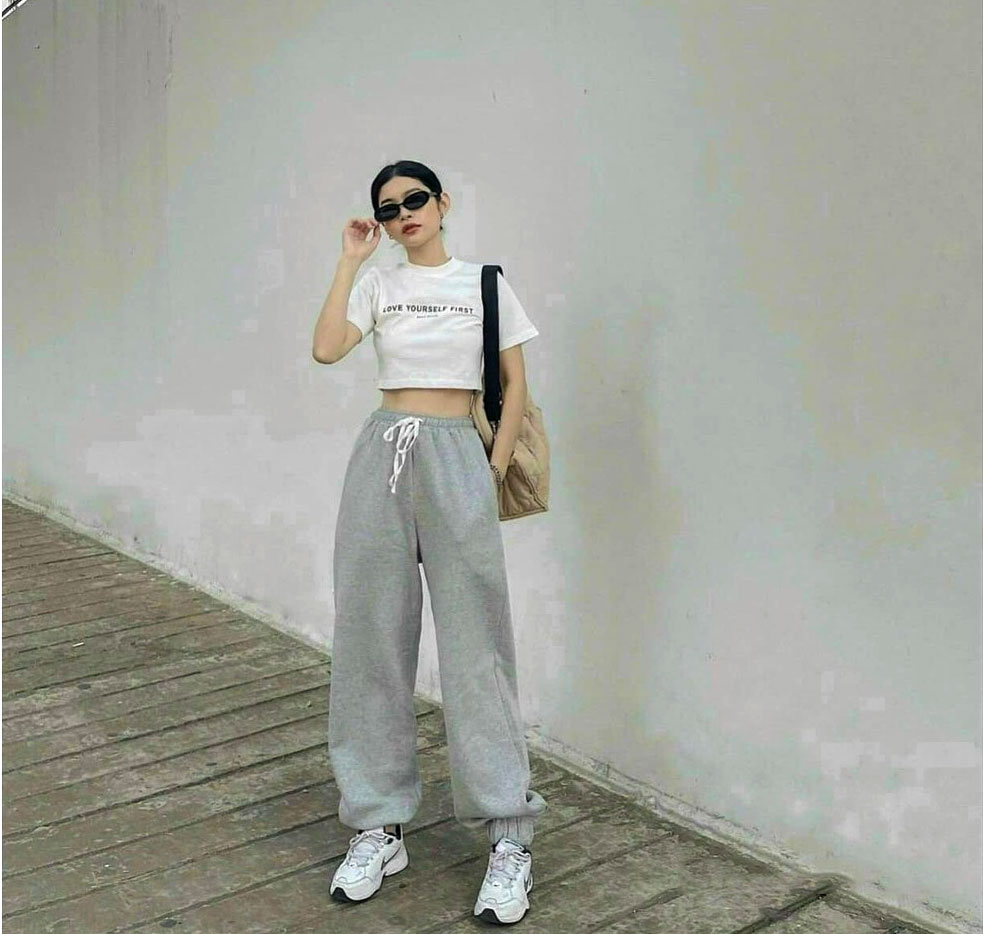 15+ Cách Phối Áo Croptop Với Quần Ống Rộng Hack Dáng Đỉnh 2 Cách phối áo croptop với quần jean ống rộng