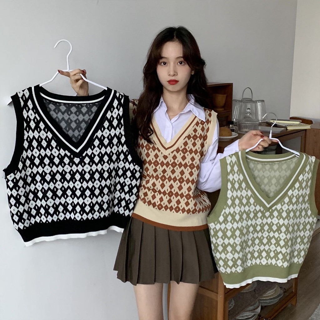 phối đồ với áo gile len nữ