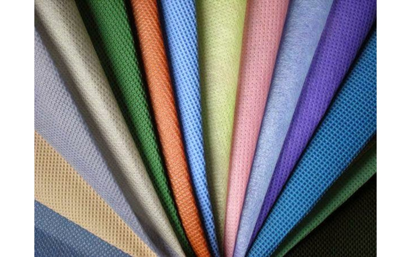 Đặc tính của vải poly là gì