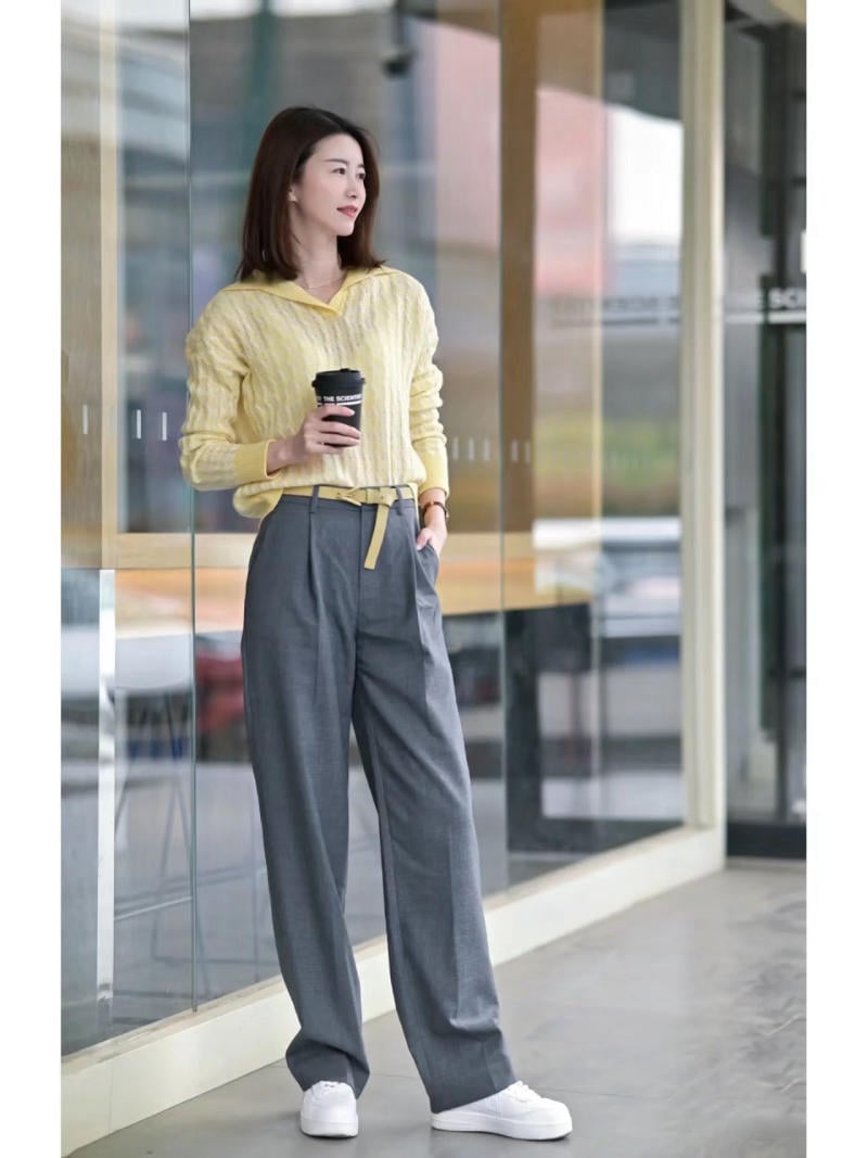 Quần xám mặc áo gì cho nữ thêm thanh lịch