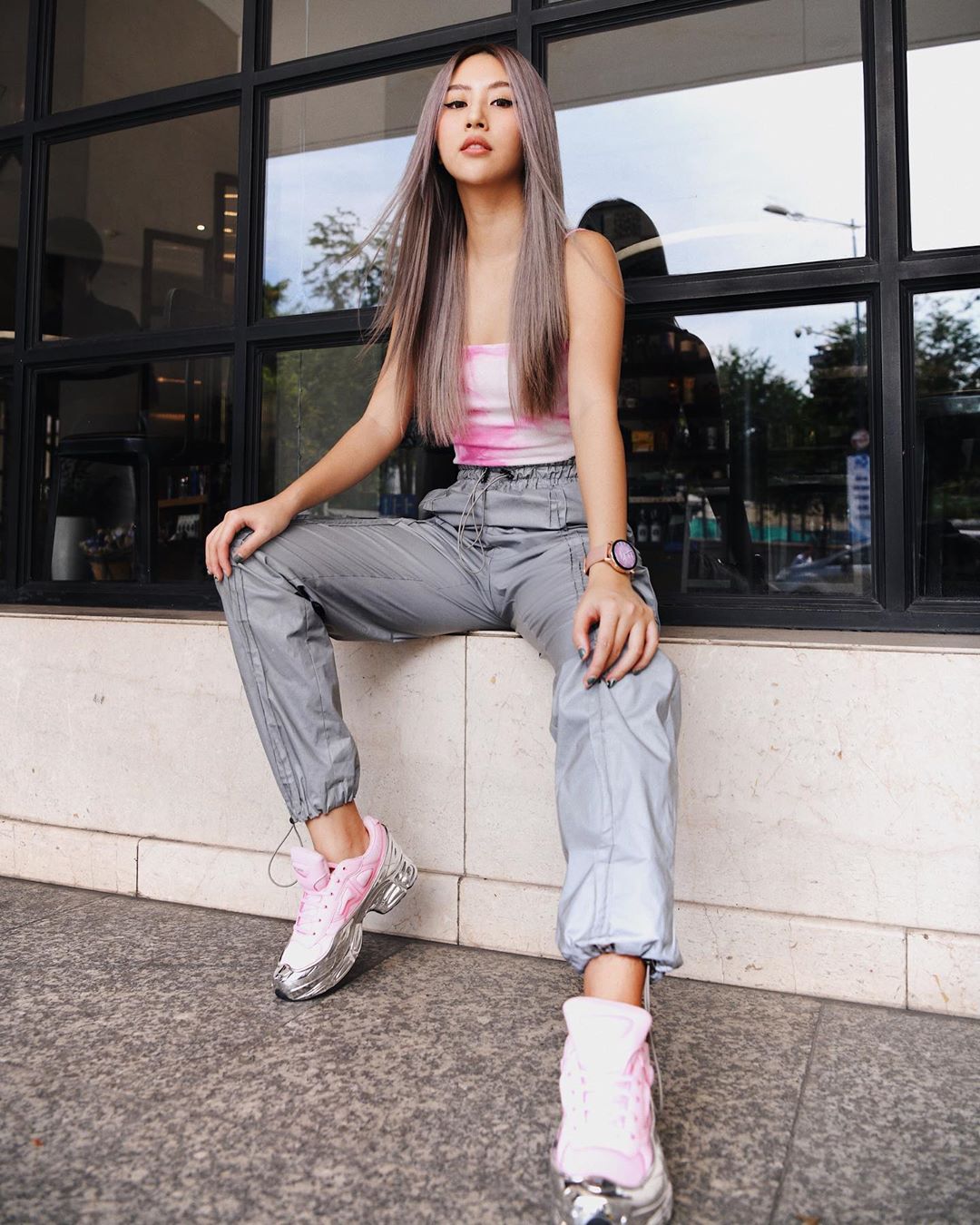 Cách phối đồ athleisure nữ