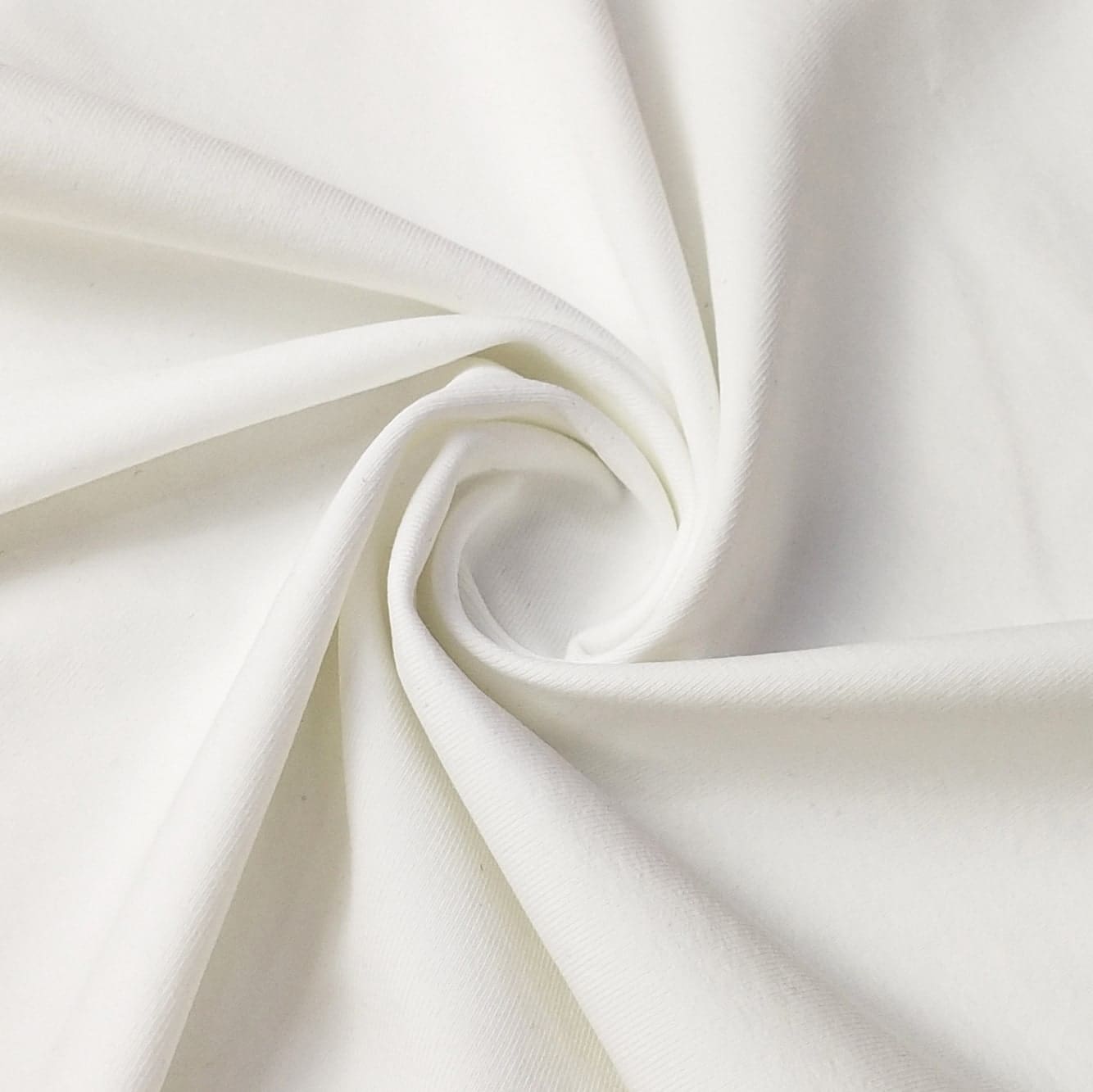 Vải Nylon Là Vải Gì? Ưu Nhược Điểm Và Ứng Dụng Phổ Biến 3 Vải nylon chống nước