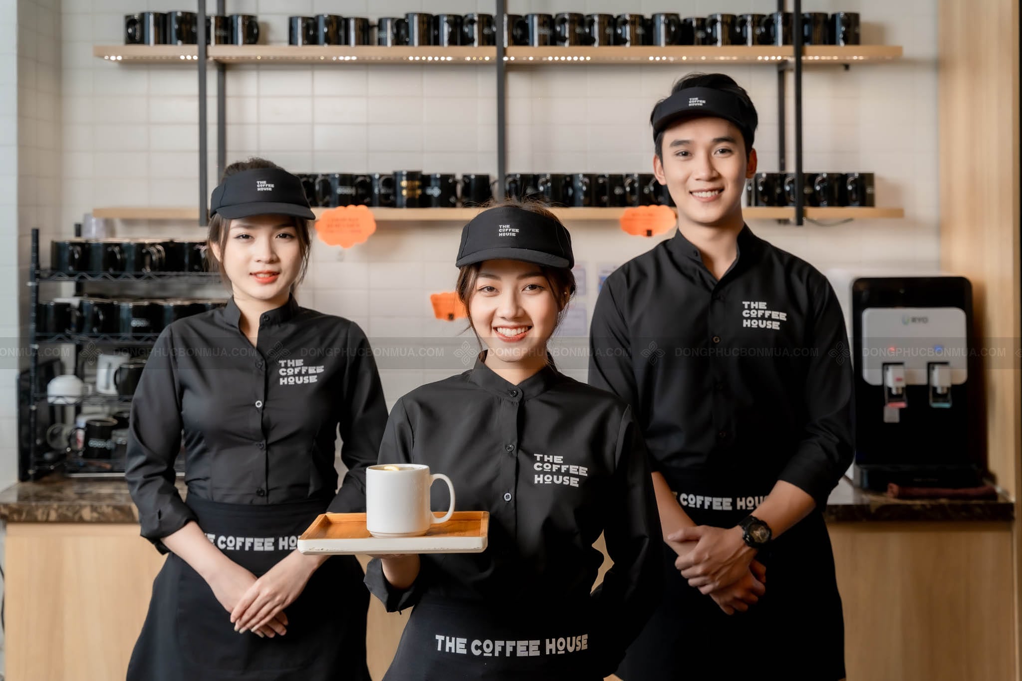 Giải Mã Đồng Phục The Coffee House - Bí Quyết Tạo Dấu Ấn 1 Đồng phục The Coffee House chuyên nghiệp