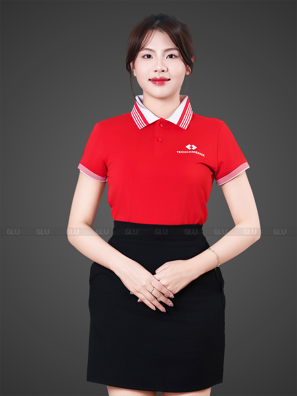 Đồng Phục Techcombank Phân Tích Thiết Kế & Giải Pháp May Đo 4 Áo polo đồng phục Techcombank Hà Nội màu đỏ