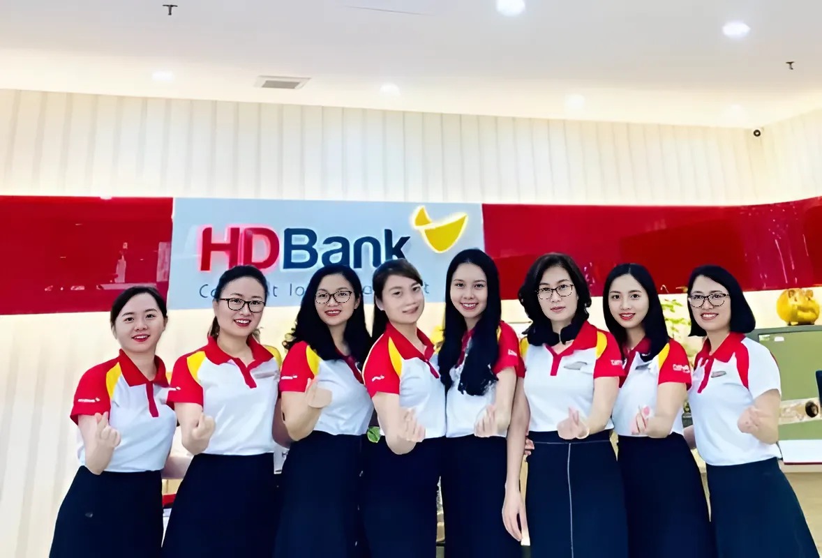 Đồng Phục HDBank | Mẫu Đẹp, Chuẩn Form & Báo Giá 3 Áo vest đồng phục HDBank