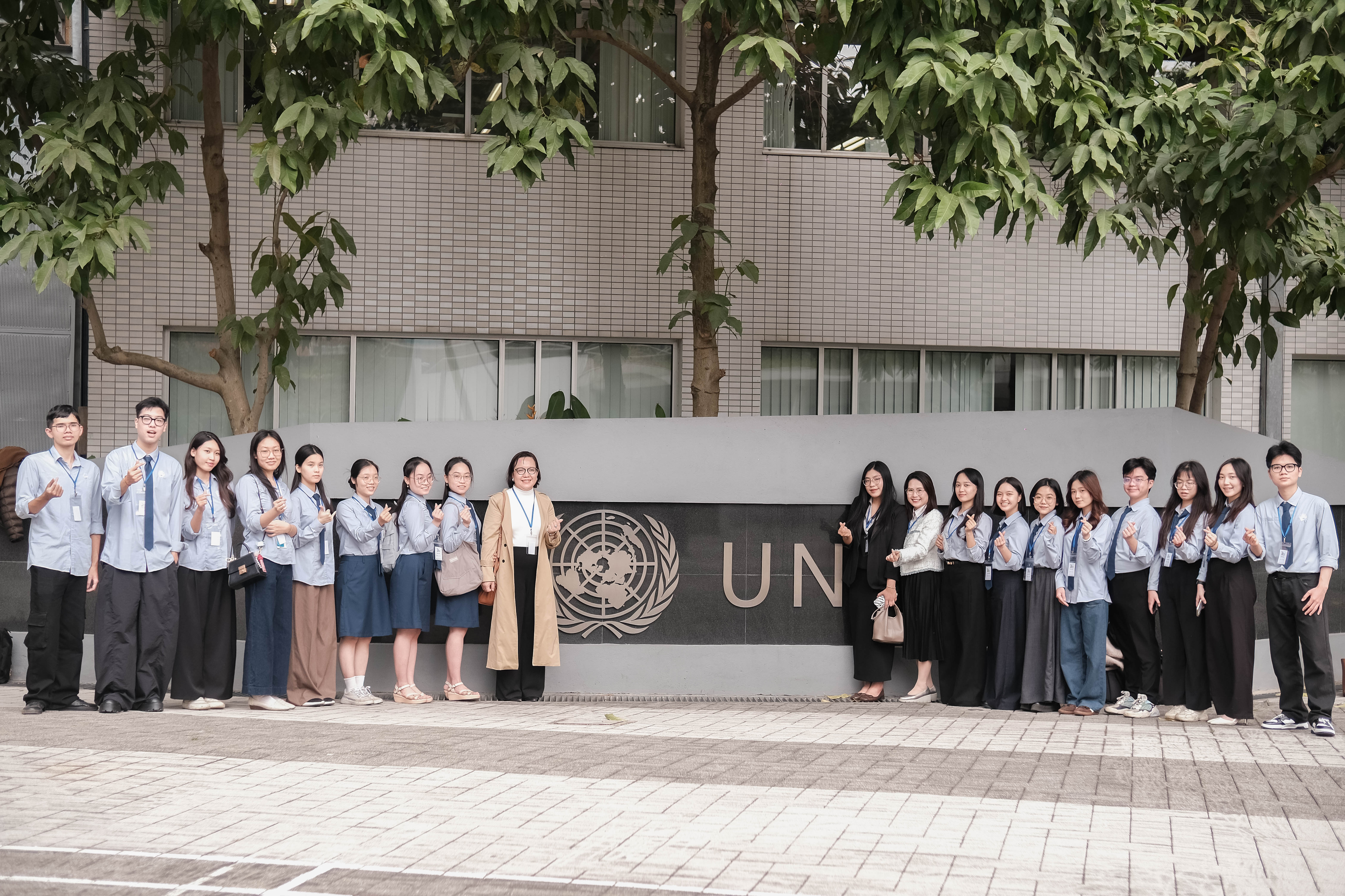 Hình ảnh đồng phục Học viện Ngoại giao