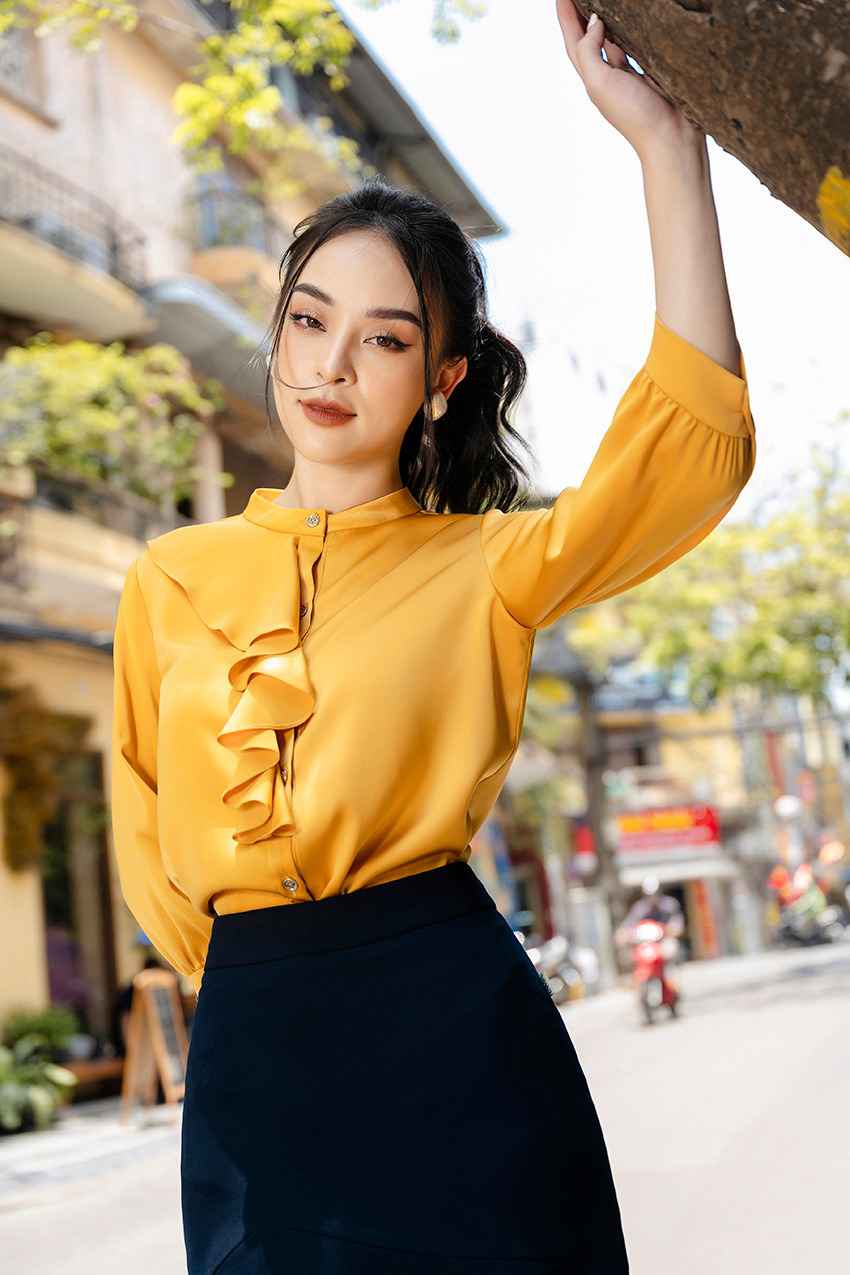 Mẫu áo cổ cao cách điệu đẹp