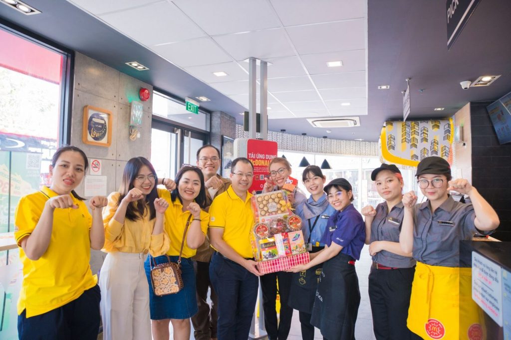 chien luoc marketing cua mcdonalds tai viet nam con nguoi