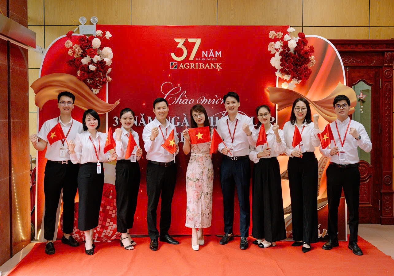 Mẫu đồng phục Agribank mới
