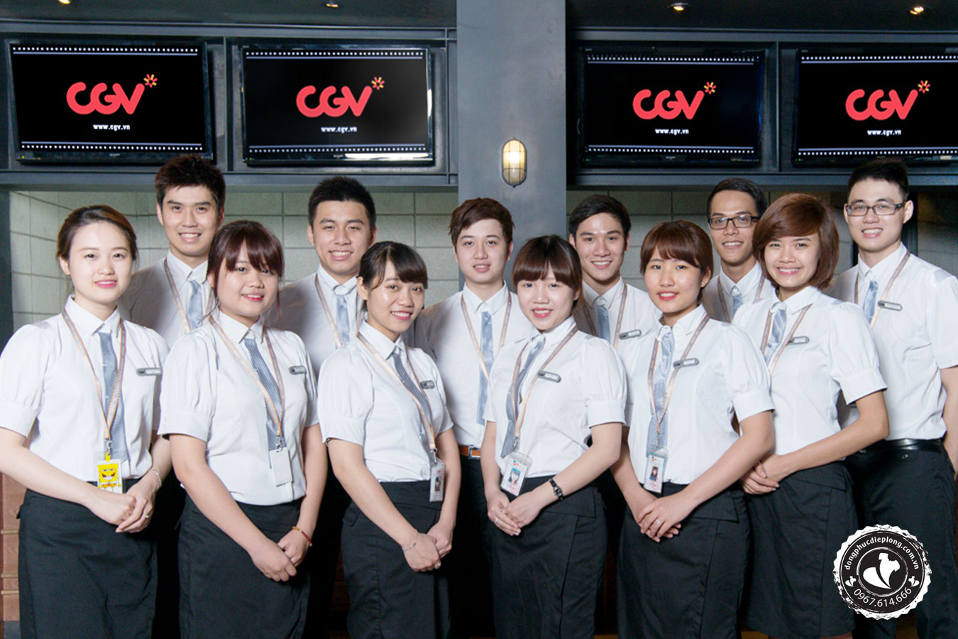 Giải Mã Đồng Phục CGV Bí Quyết Tạo Dấu Ấn Thương Hiệu 3 Đồng phục CGV và tạp dề tiện dụng