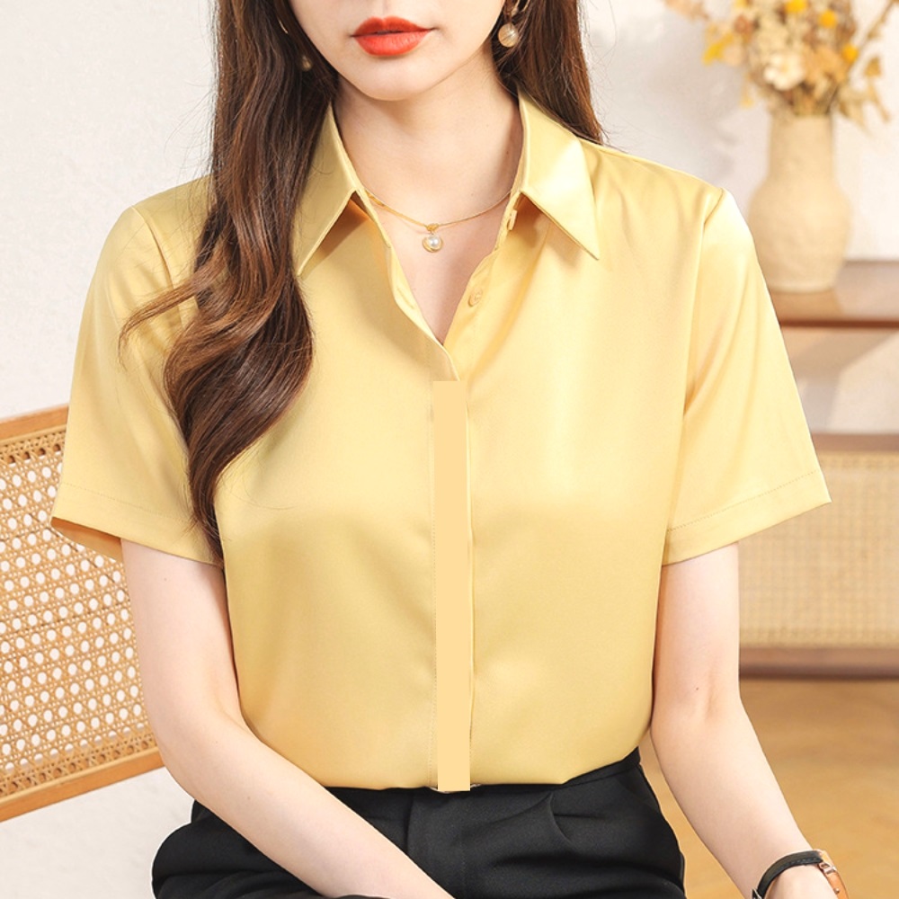 Thiết kế áo đồng phục màu sắc nổi bật