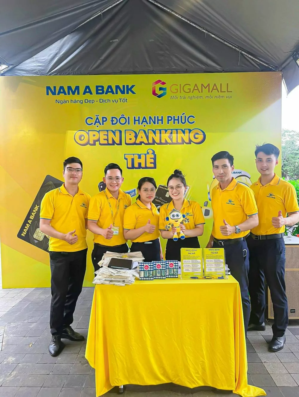 Đồng phục Nam Á Bank cho đội ngũ kinh doanh