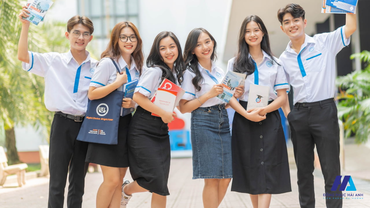 Mẫu áo đồng phục UEL