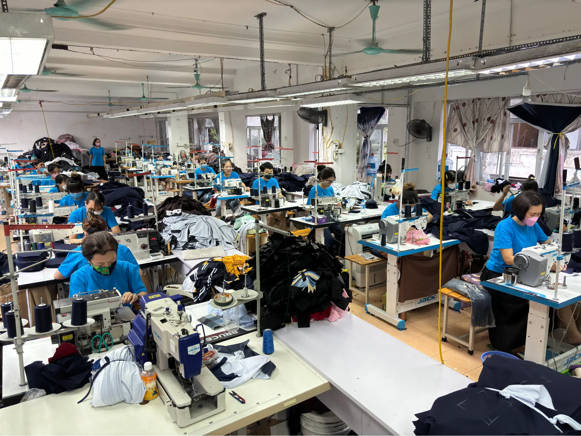 May Áo Thun Đồng Phục TPHCM Uy Tín, Giá Gốc Tại Xưởng 4 Công ty may áo thun đồng phục tphcm uy tín
