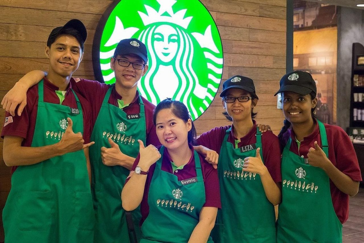 Đồng Phục Starbucks Bí Quyết Xây Dựng Thương Hiệu Quán Cafe 7 Thương hiệu Starbucks