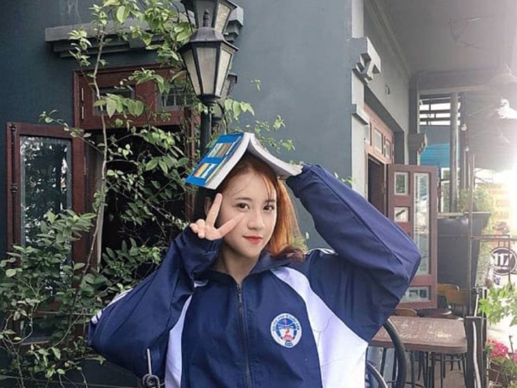 Thông tin về đồng phục NEU